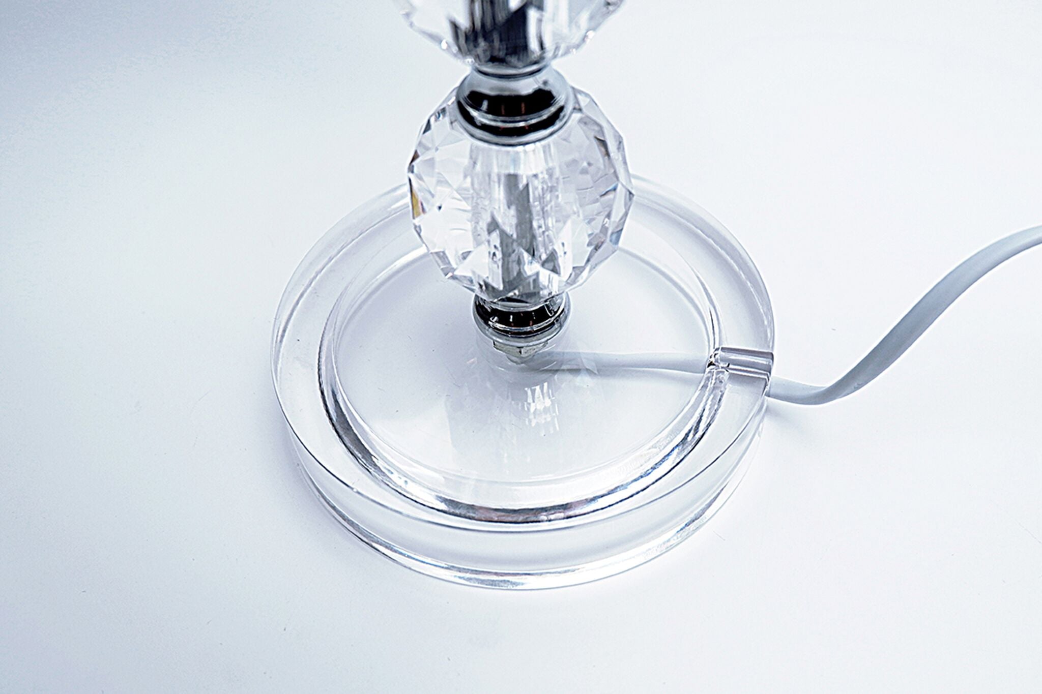 Suzie Clear and White Acrylic Traditional Table Lamp