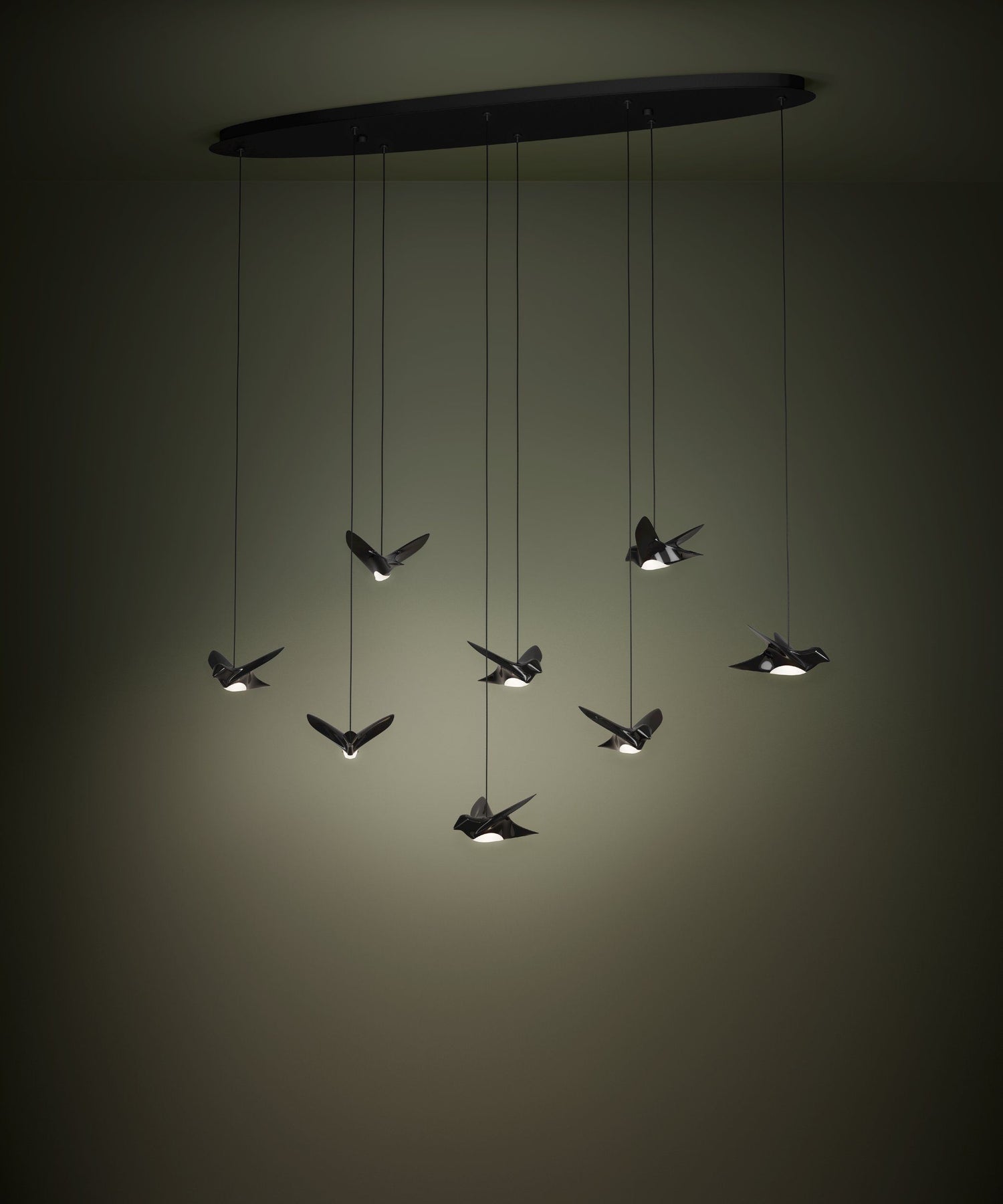 Paratebueno 8 Light Linear Nickel-Nero Black Bird Contemporary Feature Pendant