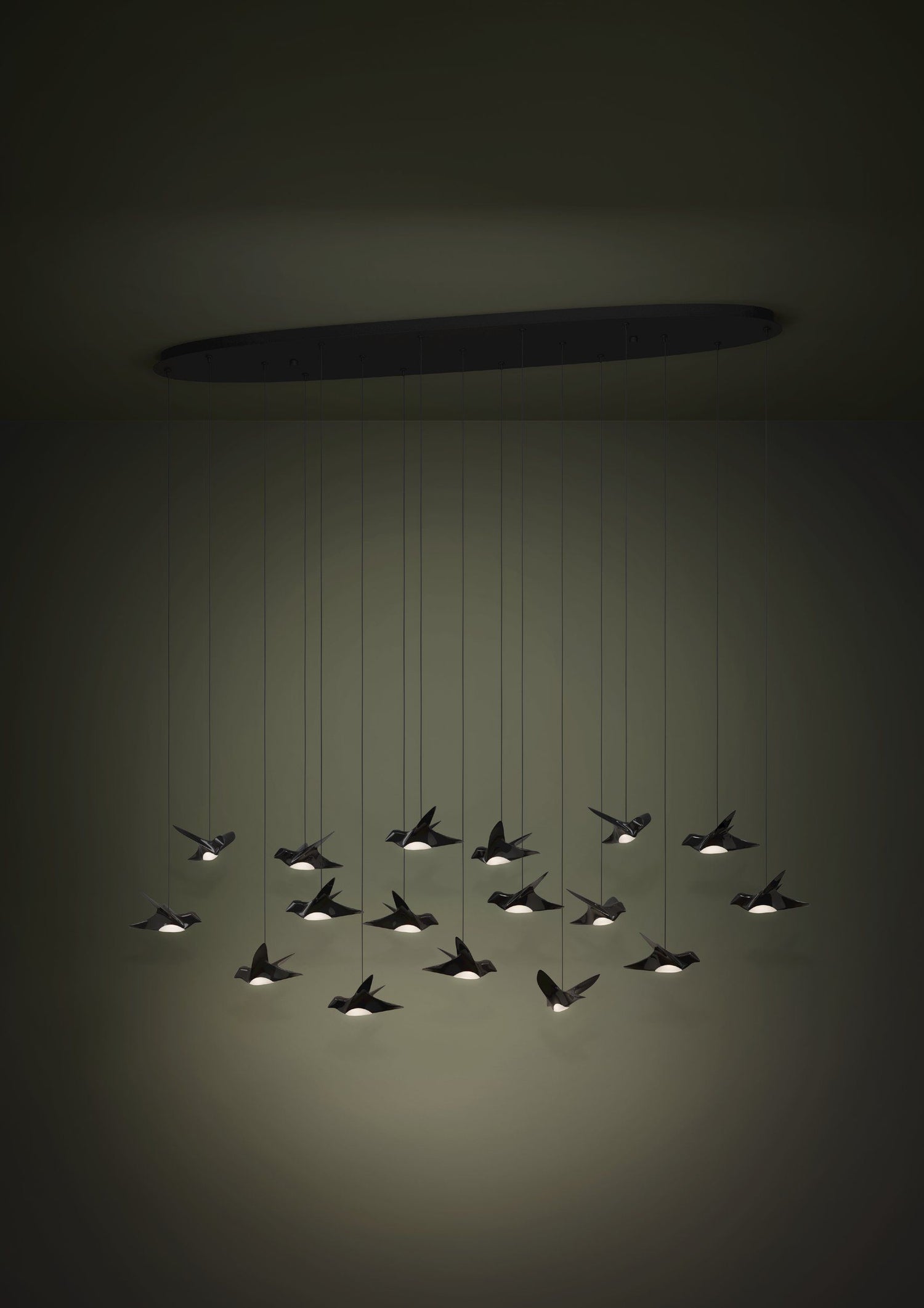 Paratebueno 17 Light Linear Nickel-Nero Black Bird Contemporary Feature Pendant