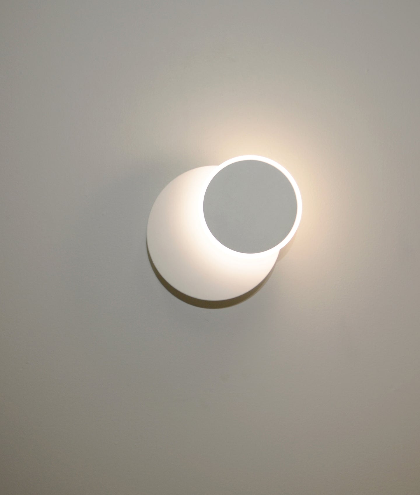 Lima 1 Round White Adjustable Contemporary Tri-Colour LED Wall Light
